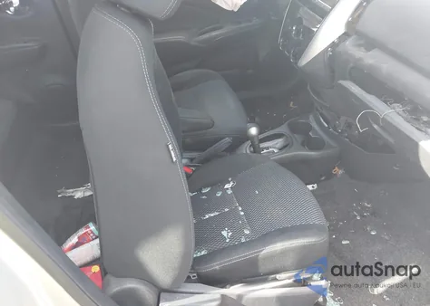 2016 Nissan Versa Note S (Sr)/S Plus/Sl/Sr/Sv z USA, uszkodzony, nr VIN 3N1CE2CP4GL360696